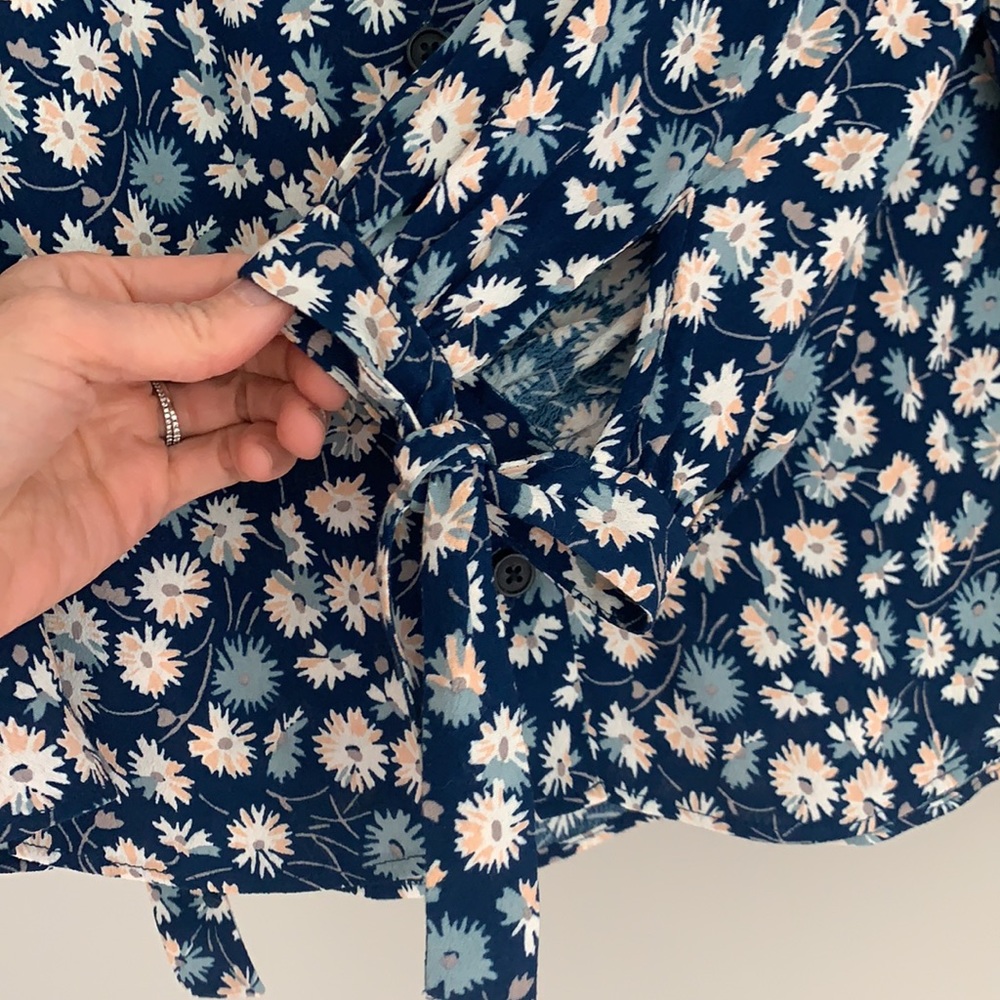 Madewell tie sleeve button down top French floral - Picture 7 of 8